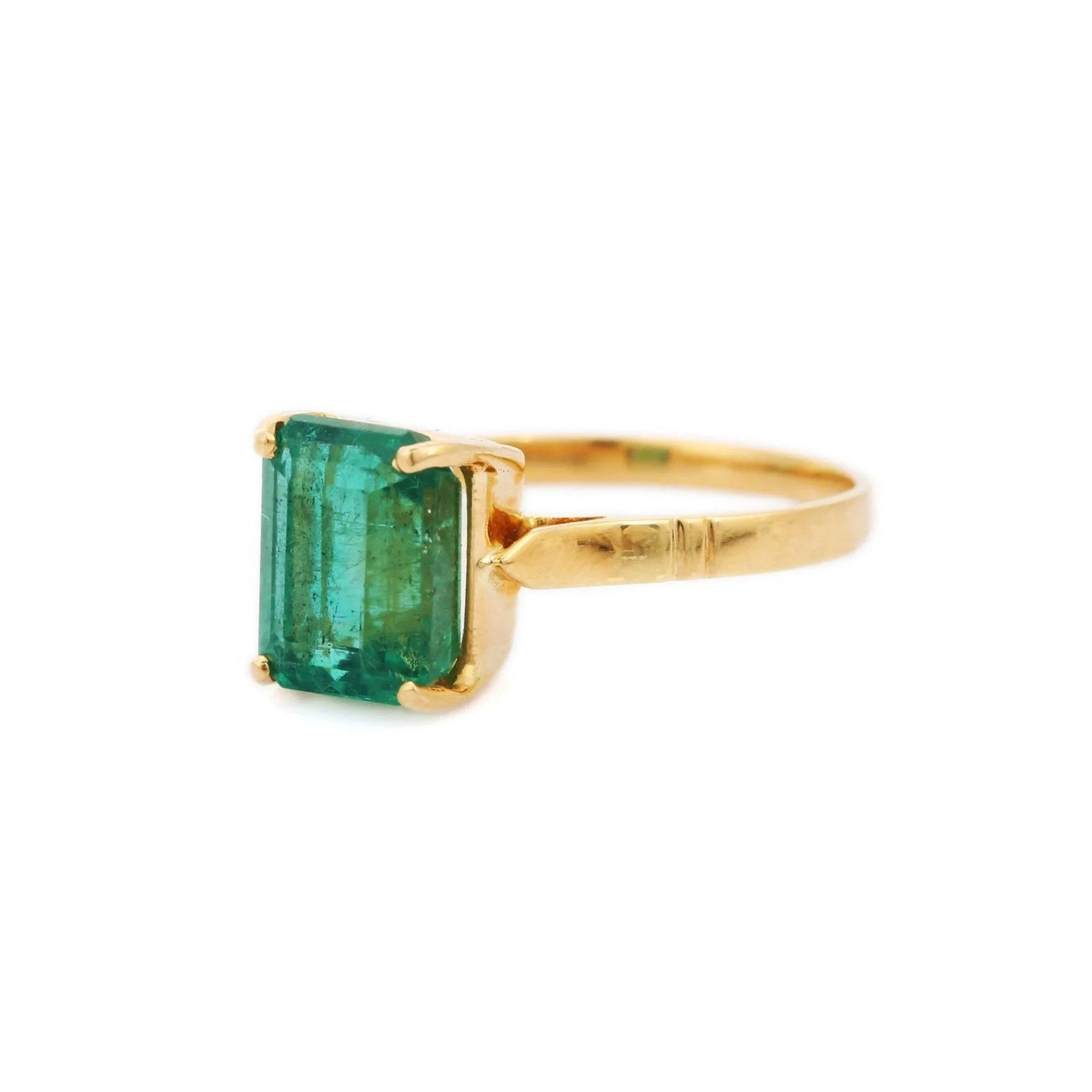 18K Yellow Gold Emerald Ring