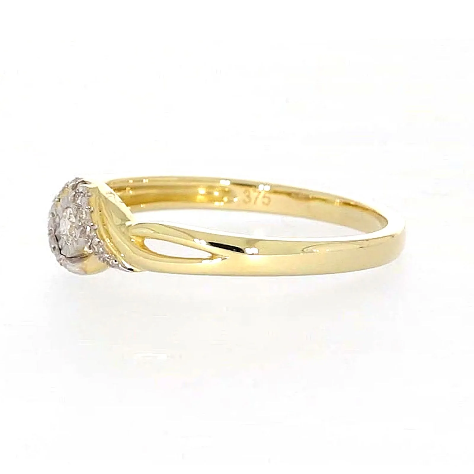 9ct Yellow Gold Round Brilliant Cut with 0.07 CARAT tw of Diamonds Ring