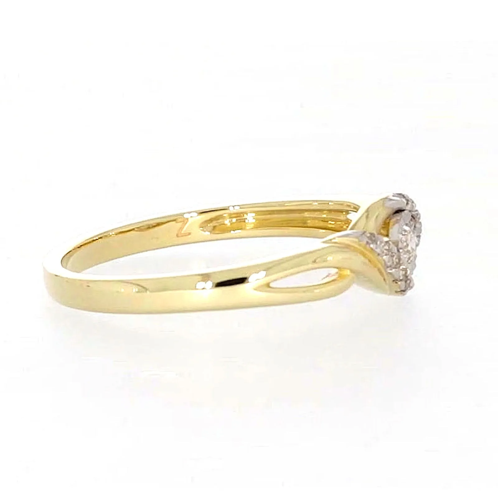 9ct Yellow Gold Round Brilliant Cut with 0.07 CARAT tw of Diamonds Ring