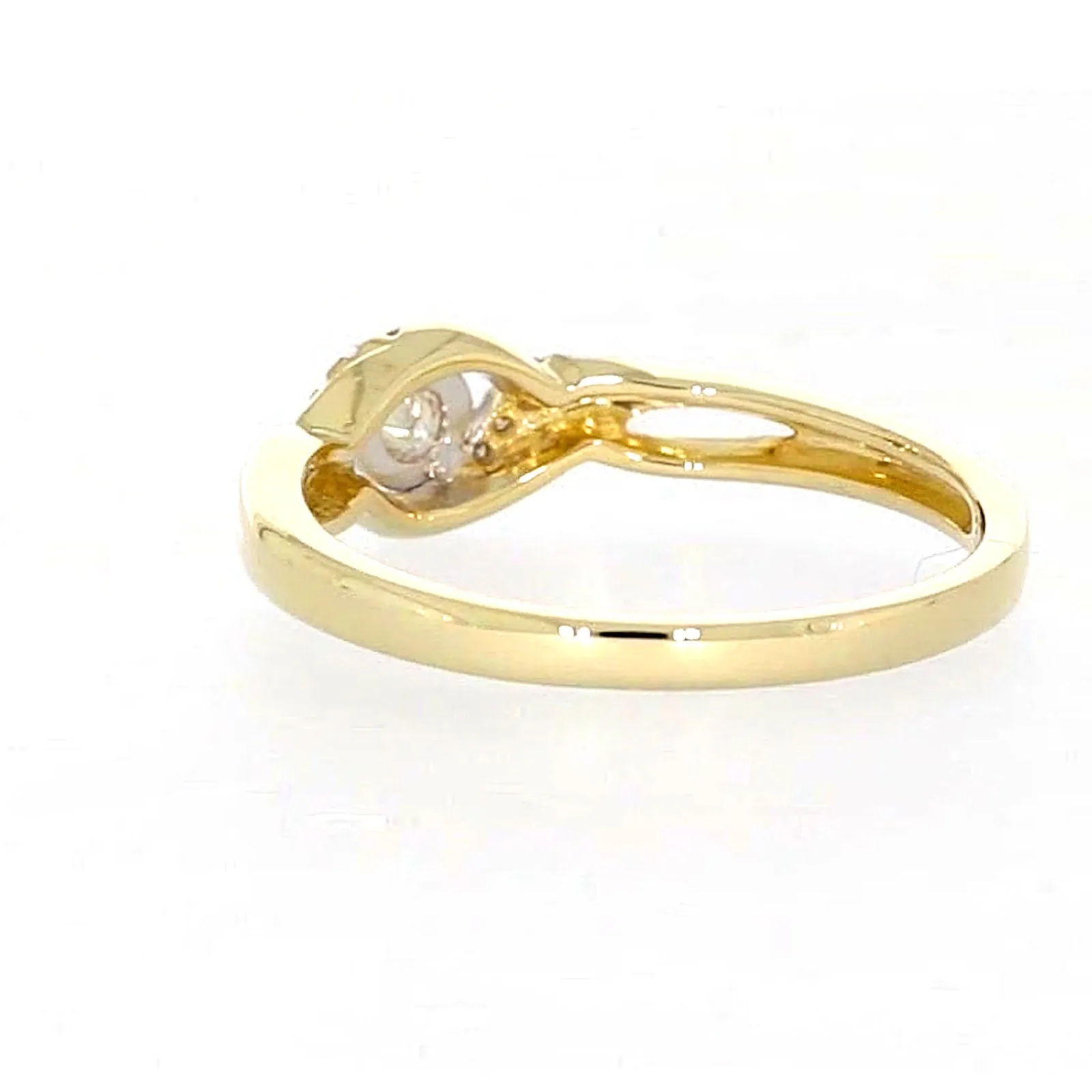 9ct Yellow Gold Round Brilliant Cut with 0.07 CARAT tw of Diamonds Ring