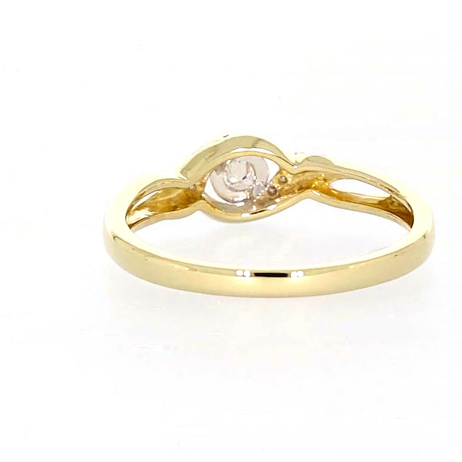 9ct Yellow Gold Round Brilliant Cut with 0.07 CARAT tw of Diamonds Ring