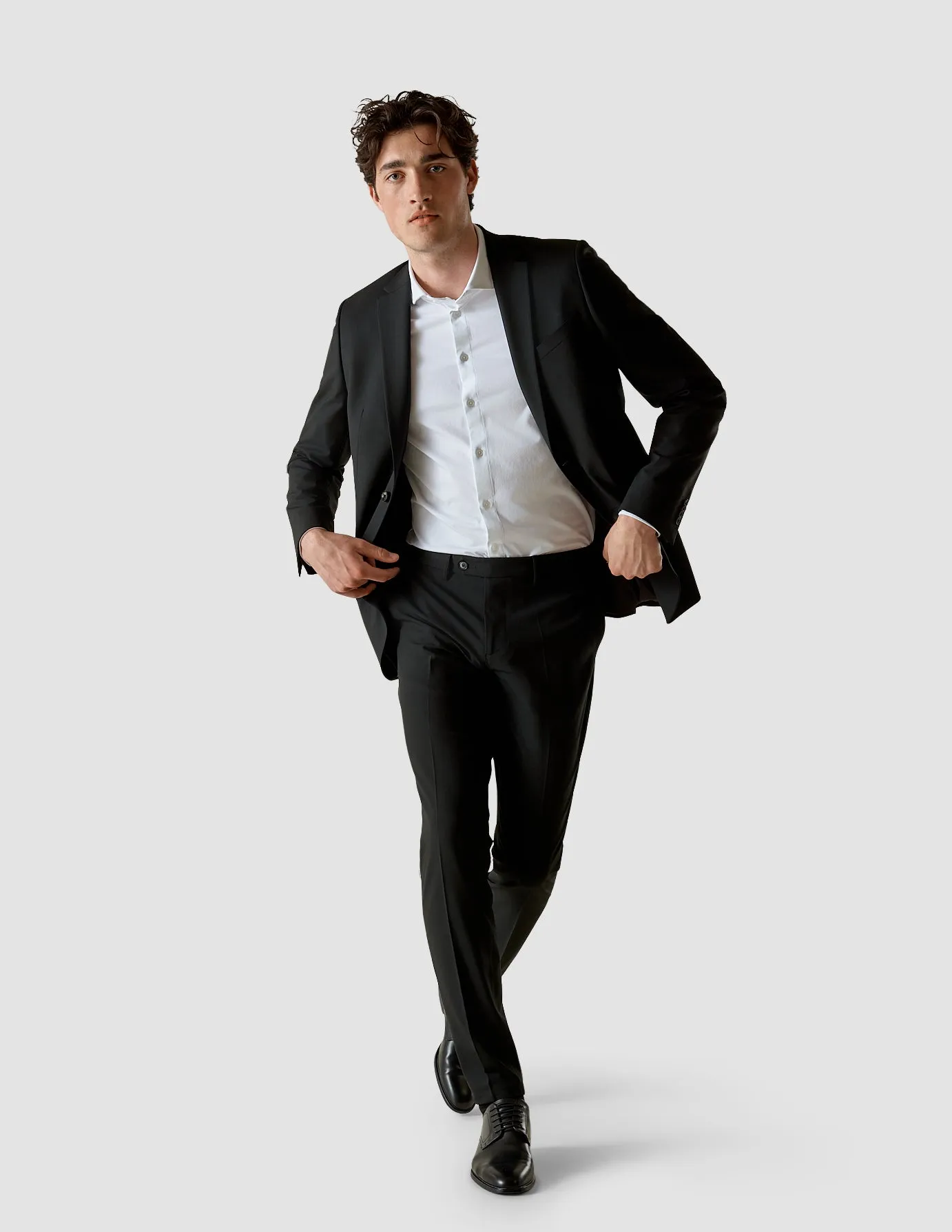 Essential Blazer Slim Black