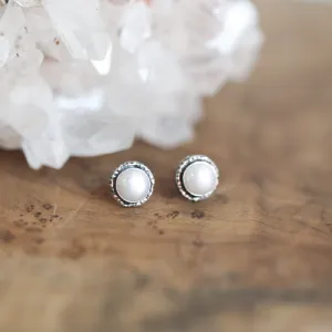 Freshwater Pearl Posts - Hammered Posts - .925 Sterling Silver - Mabe Pearl Earrings