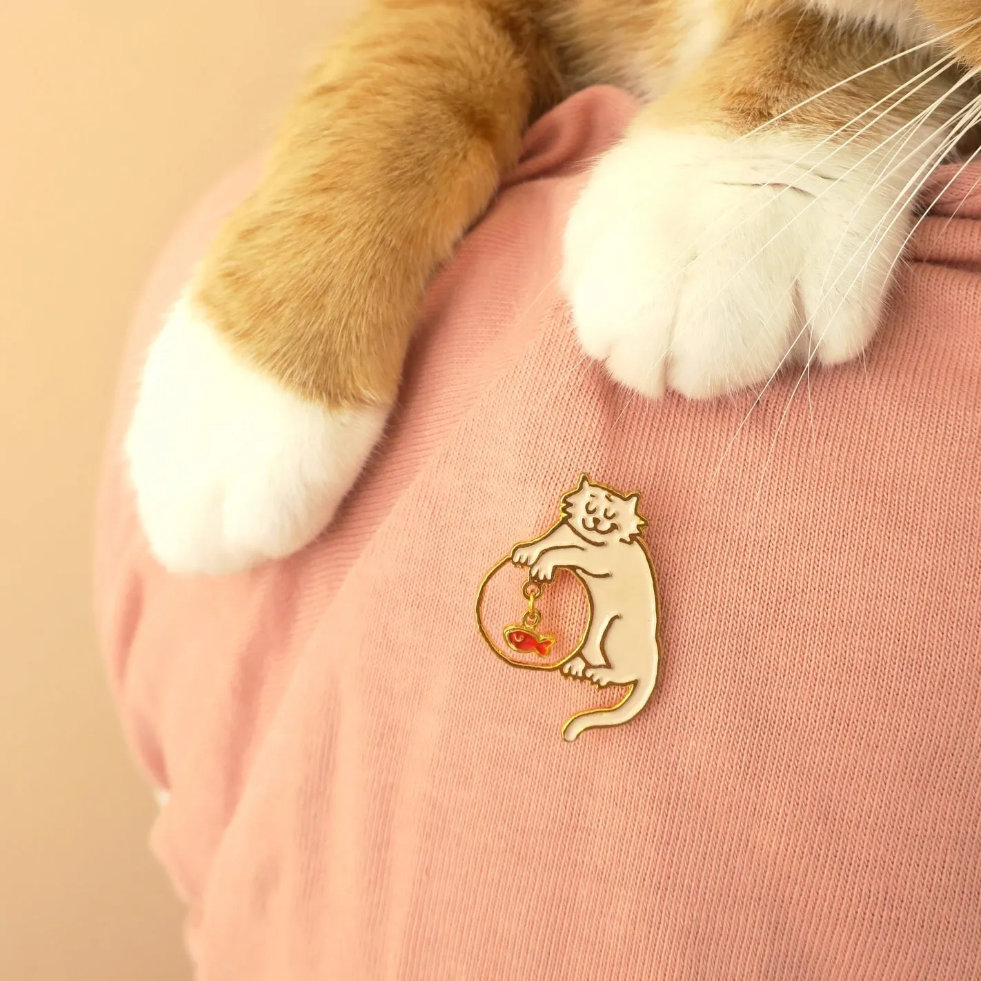 MISCHIEVOUS CAT PIN