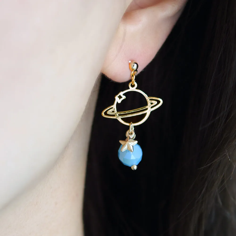 Planet and Star Mismatched Drop Earrings