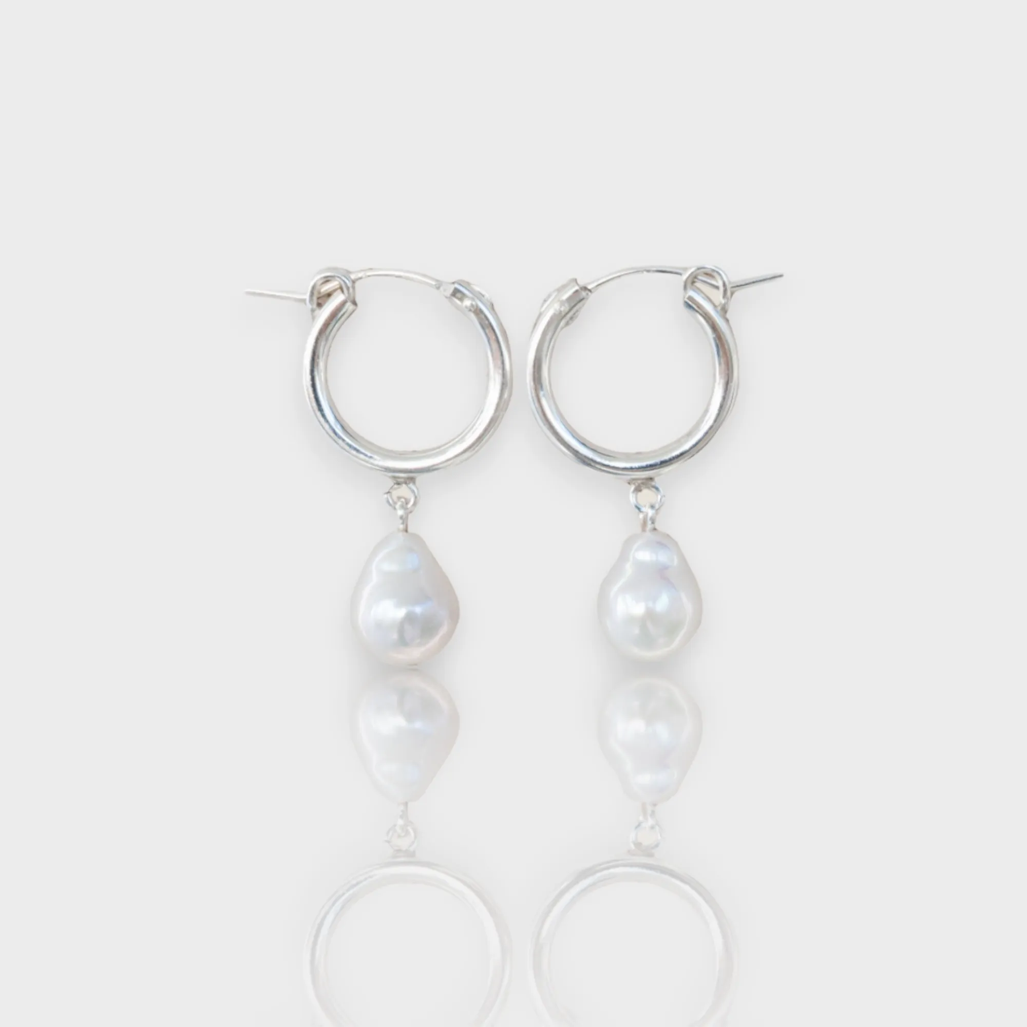 Sirène Pearl Hoop Earrings